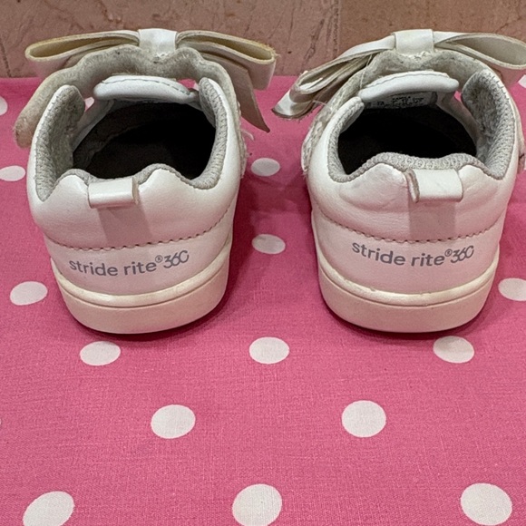 Stride Ride Baby Bow Velcro Kamila T Strap Shoes for Girls - White - Picture 3 of 11